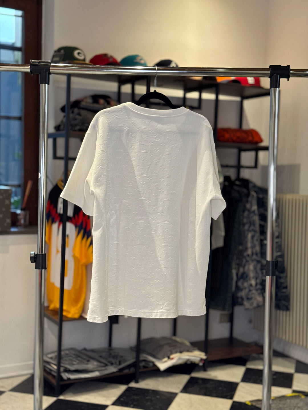 Louis Vuitton T-Shirt Monogram COND: 9.9/10