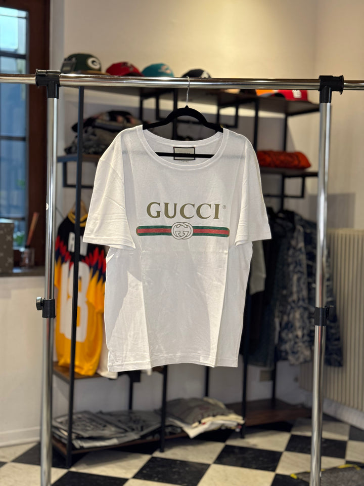 Gucci T-Shirt Logo COND: 9.9/10