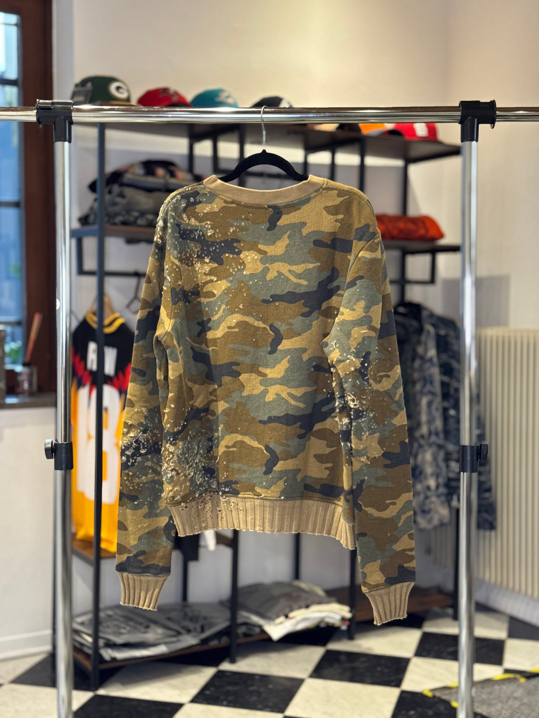 Amiri Felpa Effetto Distressed COND: 9.9/10