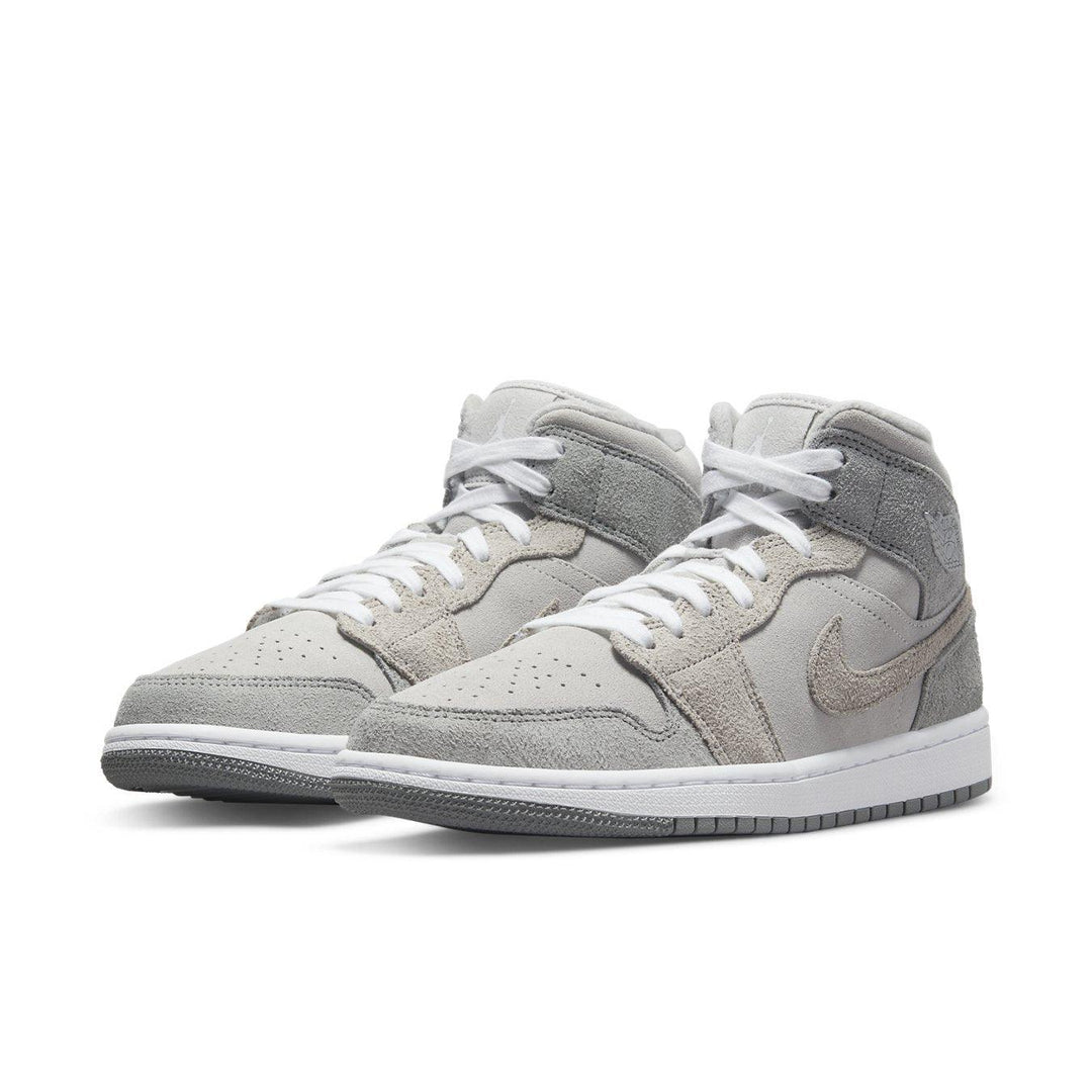 Jordan 1 Mid SE “Particle Grey” (W)