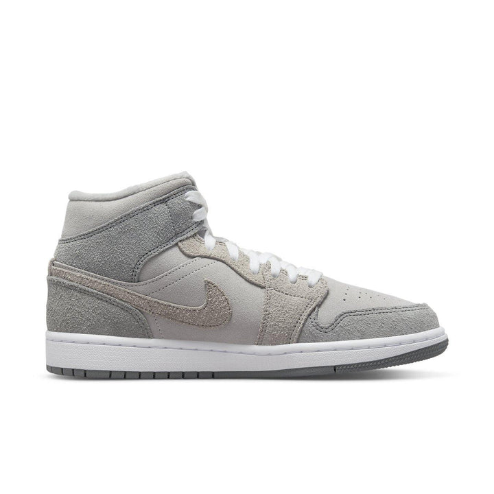 Jordan 1 Mid SE “Particle Grey” (W)