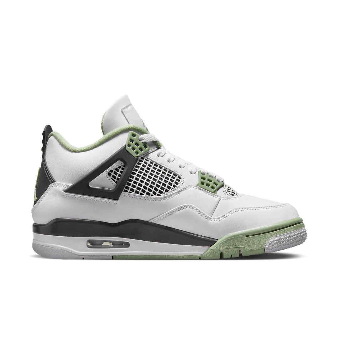 Jordan 4 Retro “Seafoam” (W)