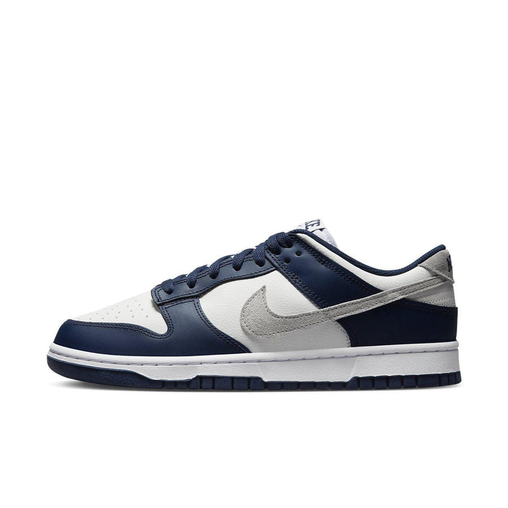 Nike Dunk Low “Summit White Midnight Navy”